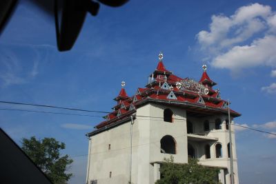 Huedin, romskt palats.